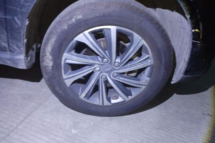 Used Geely Auto Vision X6 2020 1.4T Manual Luxury Model Right Front Wheel Hub