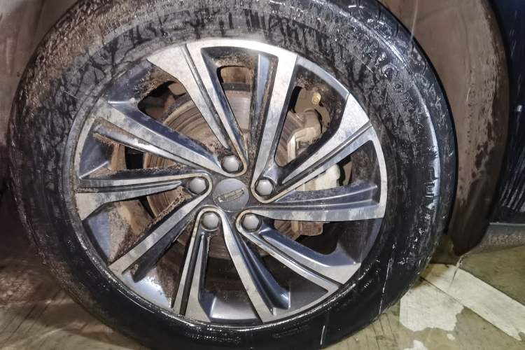 Used Geely Auto Vision X6 2020 1.4T CVT Luxury Edition Right Front Wheel Hub