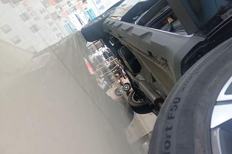 Used Geely Auto Vision X6 2020 1.4T CVT Luxury Edition Right Side Sill