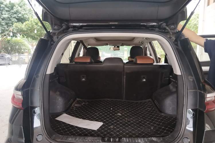 Used Geely Auto Vision X6 2020 1.4T CVT Asian Games Edition Trunk