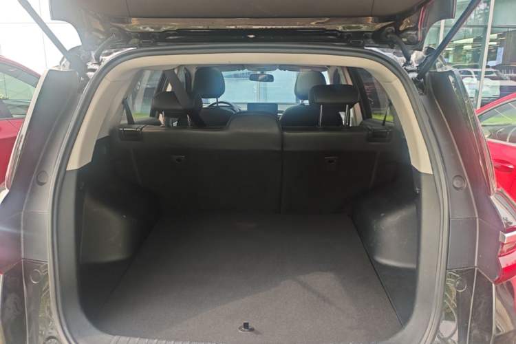Used Geely Auto Vision X6 2020 1.4T CVT Luxury Edition Trunk