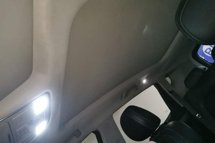 Used Geely Auto Vision X6 2020 1.4T CVT Asian Games Edition Headliner