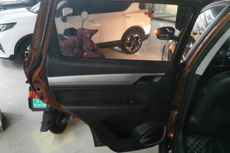 Used Geely Auto Vision X6 2020 1.4T CVT Asian Games Edition Left Rear Door Interior