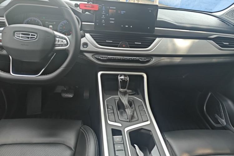 Used Geely Auto Vision X6 2020 1.4T CVT Luxury Edition Center Console