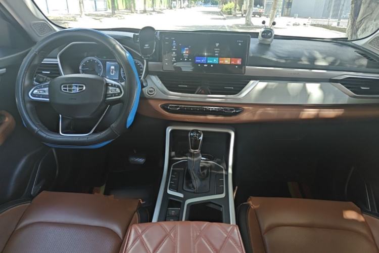 Used Geely Auto Vision X6 2020 1.4T CVT Luxury Edition Center Console