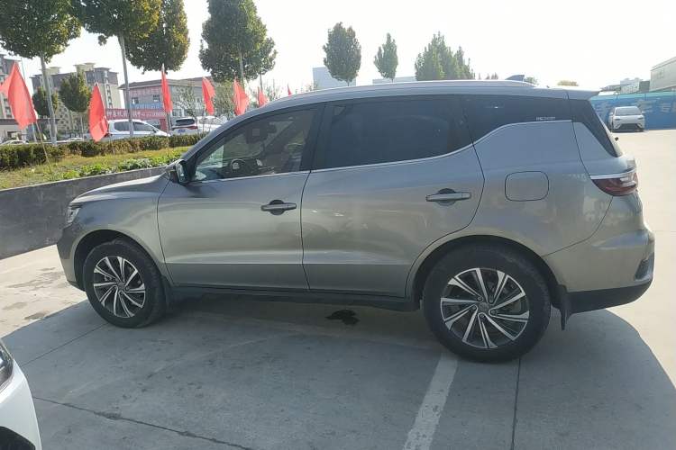 Used Geely Auto Vision X6 2020 1.4T CVT Luxury Edition Exterior 3