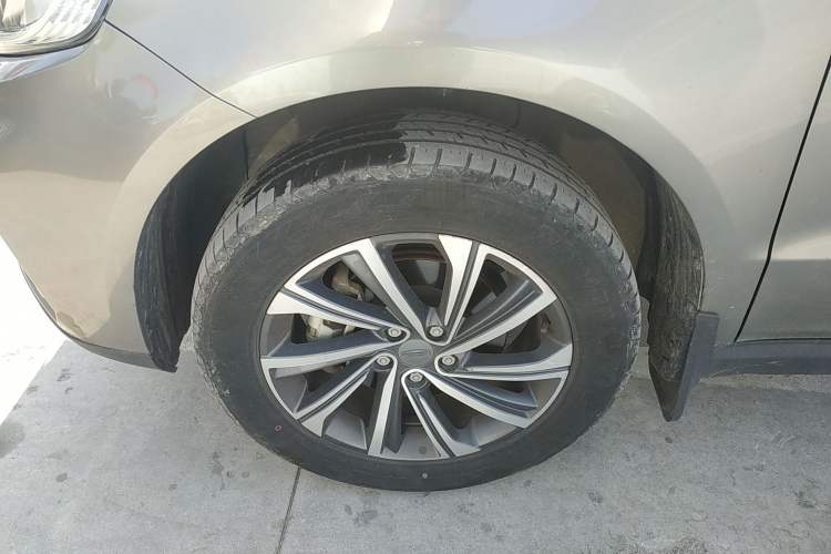 Used Geely Auto Vision X6 2020 1.4T CVT Luxury Edition Exterior 7