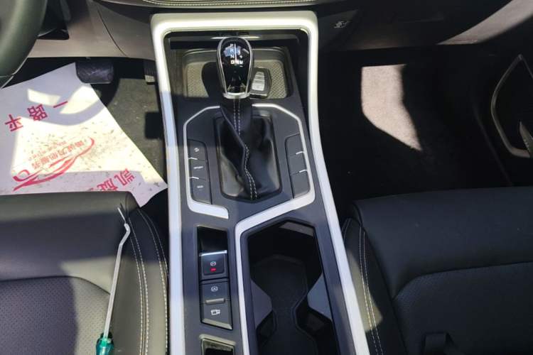 Used Geely Auto Vision X6 2020 1.4T CVT Asian Games Edition Gear Lever