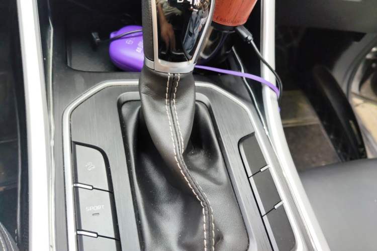 Used Geely Auto Vision X6 2020 1.4T CVT Asian Games Edition Gear Lever