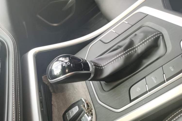 Used Geely Auto Vision X6 2020 1.4T CVT Luxury Edition Gear Lever