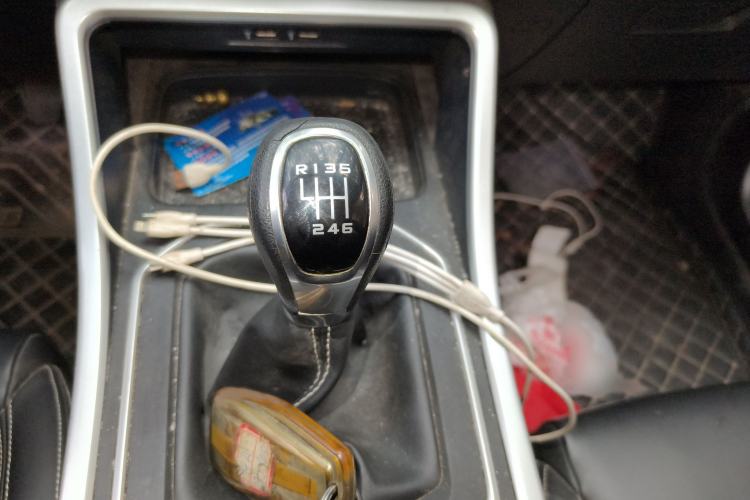 Used Geely Auto Vision X6 2020 1.4T Manual Luxury Model Gear Lever