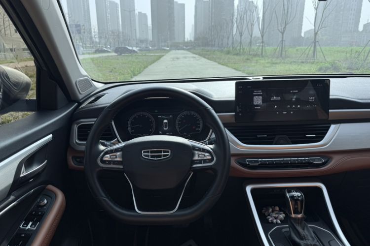 Used Geely Auto Vision X6 2020 1.4T CVT Luxury Edition Interior 1