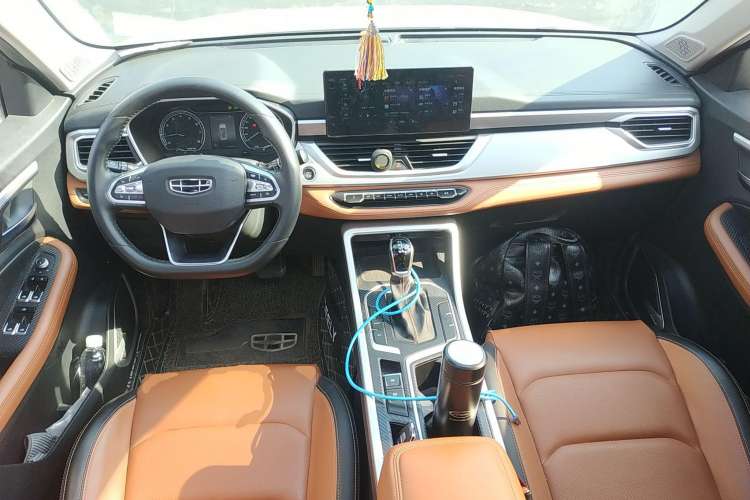 Used Geely Auto Vision X6 2020 1.4T CVT Luxury Edition Interior 2