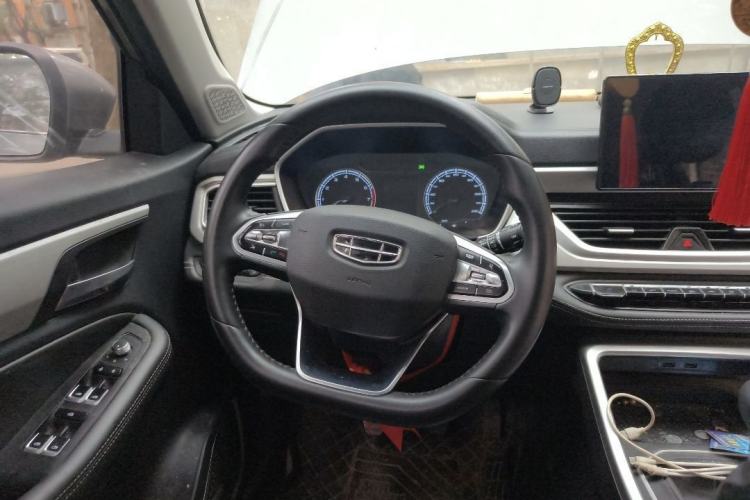 Used Geely Auto Vision X6 2020 1.4T Manual Luxury Model Interior 3