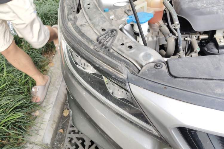 Used Geely Auto Vision X6 2020 1.4T CVT Asian Games Edition Right Front Headlight