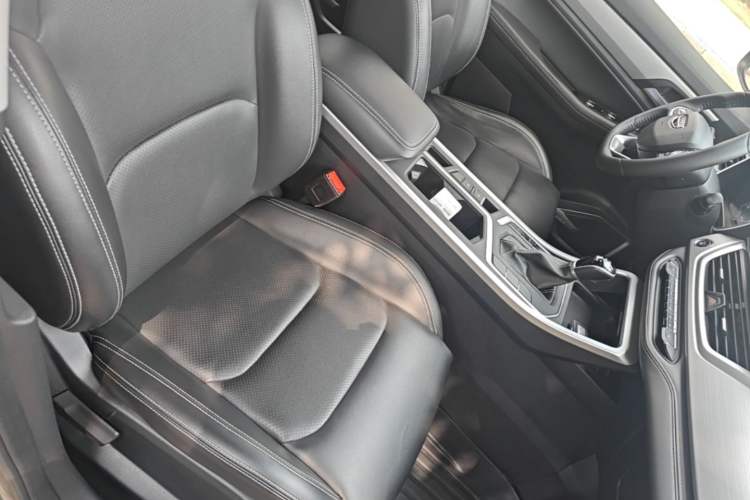 Used Geely Auto Vision X6 2020 1.4T CVT Luxury Edition Right Front Seat