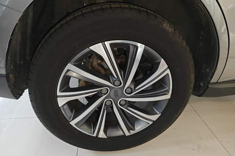Used Geely Auto Vision X6 2020 1.4T Manual Luxury Model Right Rear Wheel Hub