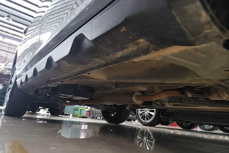 Used Geely Auto Vision X6 2020 1.4T CVT Asian Games Edition Right Side Sill