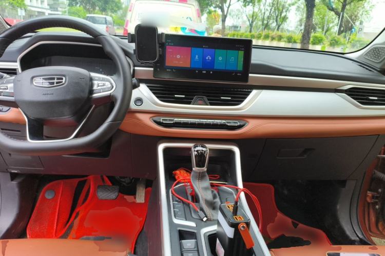 Used Geely Auto Vision X6 2020 1.4T CVT Luxury Edition Center Console