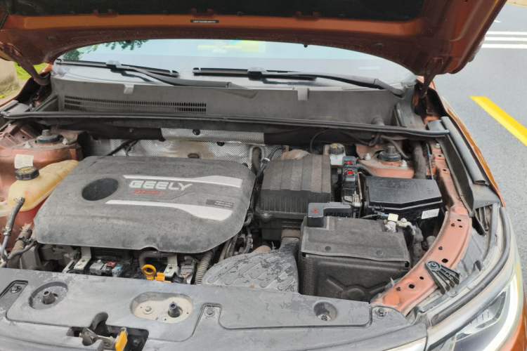 Used Geely Auto Vision X6 2020 1.4T CVT Luxury Edition Engine Bay Left