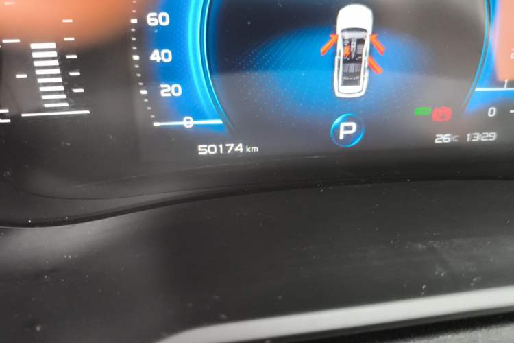 Used Geely Auto Vision X6 2020 1.4T CVT Luxury Edition Odometer Close Up