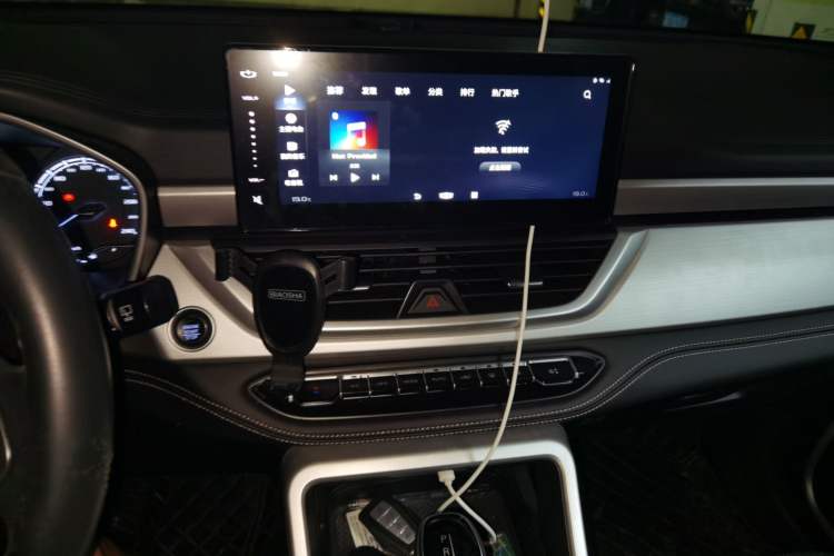 Used Geely Auto Vision X6 2020 1.4T CVT Luxury Edition Audio And AC Panel