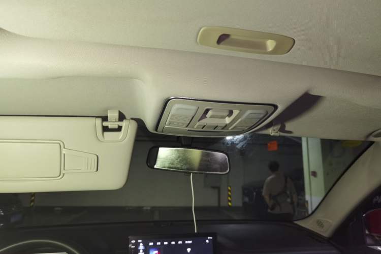 Used Geely Auto Vision X6 2020 1.4T CVT Luxury Edition Headliner