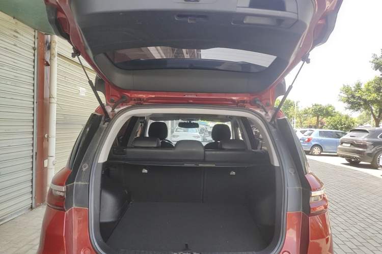 Used Geely Auto Vision X6 2020 1.4T CVT Luxury Edition Trunk