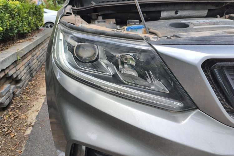Used Geely Auto Vision X6 2020 1.4T CVT Asian Games Edition Right Front Headlight