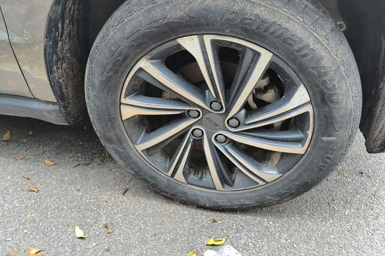 Used Geely Auto Vision X6 2020 1.4T CVT Asian Games Edition Right Front Wheel Hub