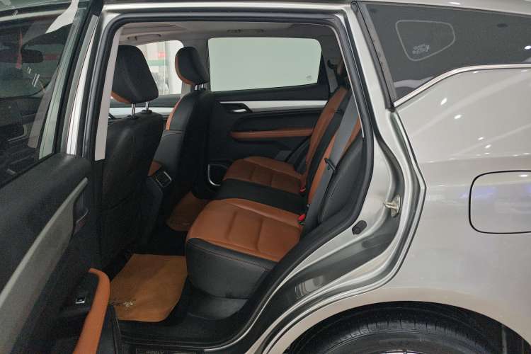 Used Geely Auto Vision X6 2020 1.4T CVT Luxury Edition Right Rear Seat