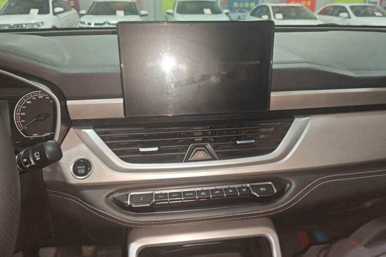 Used Geely Auto Vision X6 2020 1.4T Manual Luxury Model Audio And AC Panel