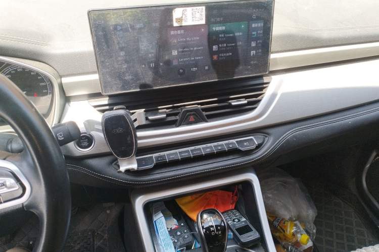 Used Geely Auto Vision X6 2020 1.4T CVT Luxury Edition Audio And AC Panel