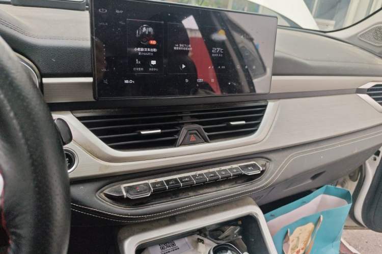 Used Geely Auto Vision X6 2020 1.4T CVT Luxury Edition Audio And AC Panel