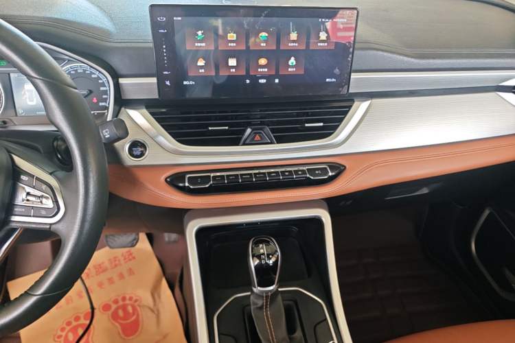 Used Geely Auto Vision X6 2020 1.4T CVT Luxury Edition Audio And AC Panel