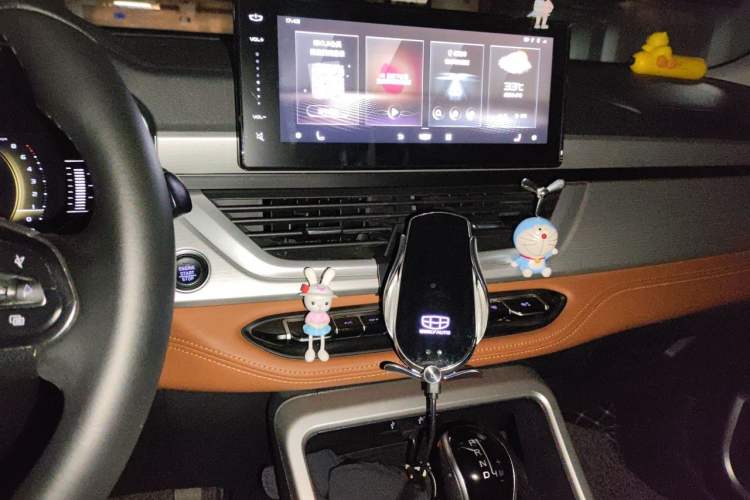 Used Geely Auto Vision X6 2020 1.4T CVT Asian Games Edition Audio And AC Panel