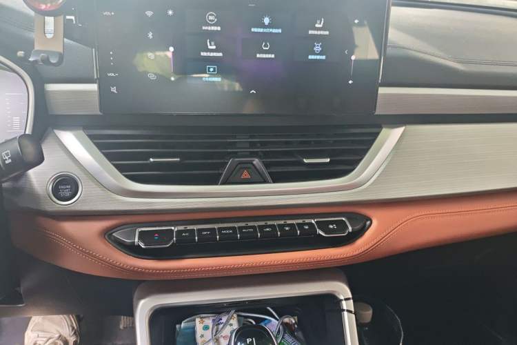 Used Geely Auto Vision X6 2020 1.4T CVT Asian Games Edition Audio And AC Panel