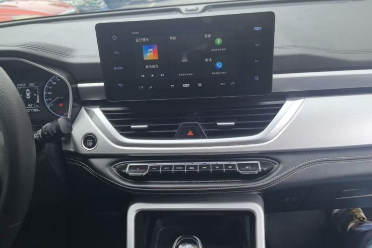 Used Geely Auto Vision X6 2020 1.4T CVT Luxury Edition Audio And AC Panel