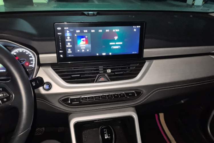 Used Geely Auto Vision X6 2020 1.4T CVT Luxury Edition Audio And AC Panel