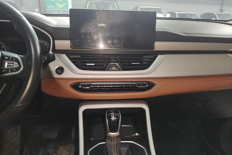 Used Geely Auto Vision X6 2020 1.4T CVT Luxury Edition Audio And AC Panel