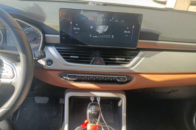 Used Geely Auto Vision X6 2020 1.4T CVT Luxury Edition Audio And AC Panel