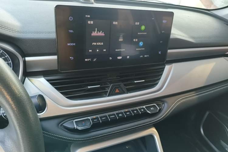 Used Geely Auto Vision X6 2020 1.4T Automatic Luxury Model Audio And AC Panel