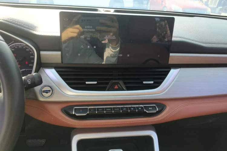 Used Geely Auto Vision X6 2020 1.4T CVT Luxury Edition Audio And AC Panel