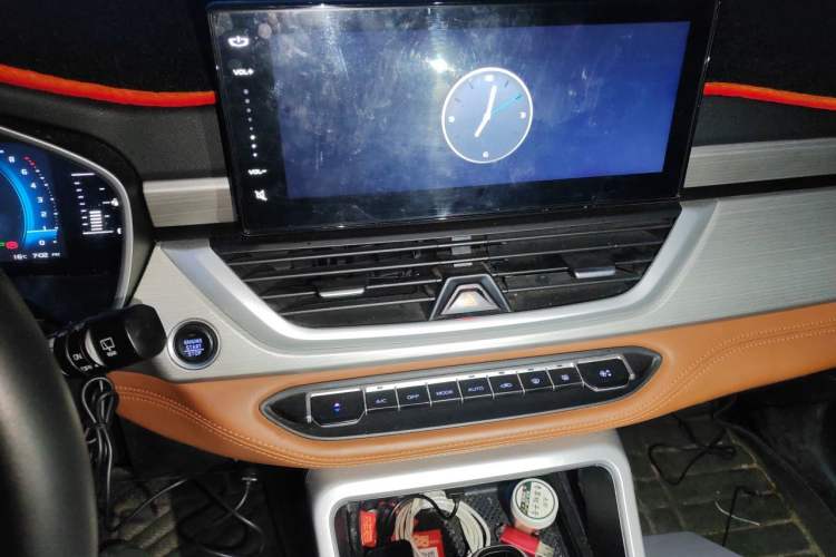 Used Geely Auto Vision X6 2020 1.4T CVT Asian Games Edition Audio And AC Panel