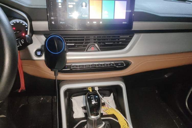 Used Geely Auto Vision X6 2020 1.4T CVT Luxury Edition Audio And AC Panel