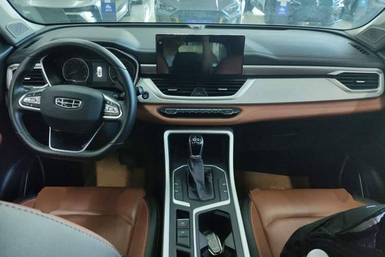 Used Geely Auto Vision X6 2020 1.4T CVT Luxury Edition Center Console