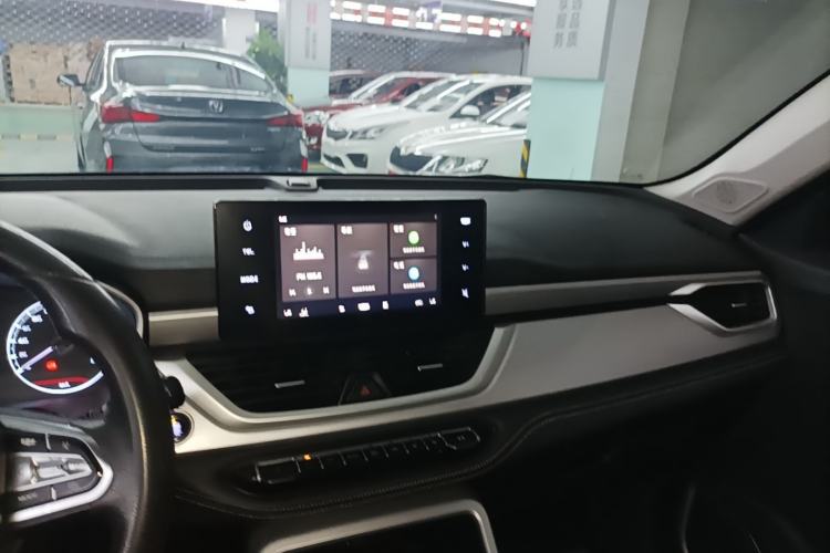 Used Geely Auto Vision X6 2020 1.4T Automatic Luxury Model Center Console