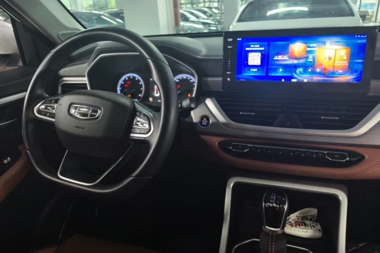 Used Geely Auto Vision X6 2020 1.4T CVT Luxury Edition Center Console