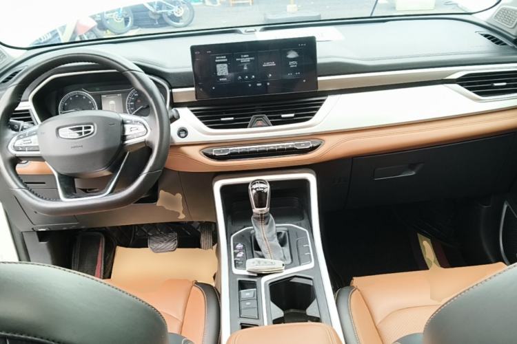 Used Geely Auto Vision X6 2020 1.4T CVT Luxury Edition Center Console