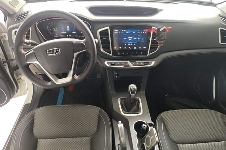 Used Geely Auto Vision X6 2020 1.4T Manual Comfort Model Center Console